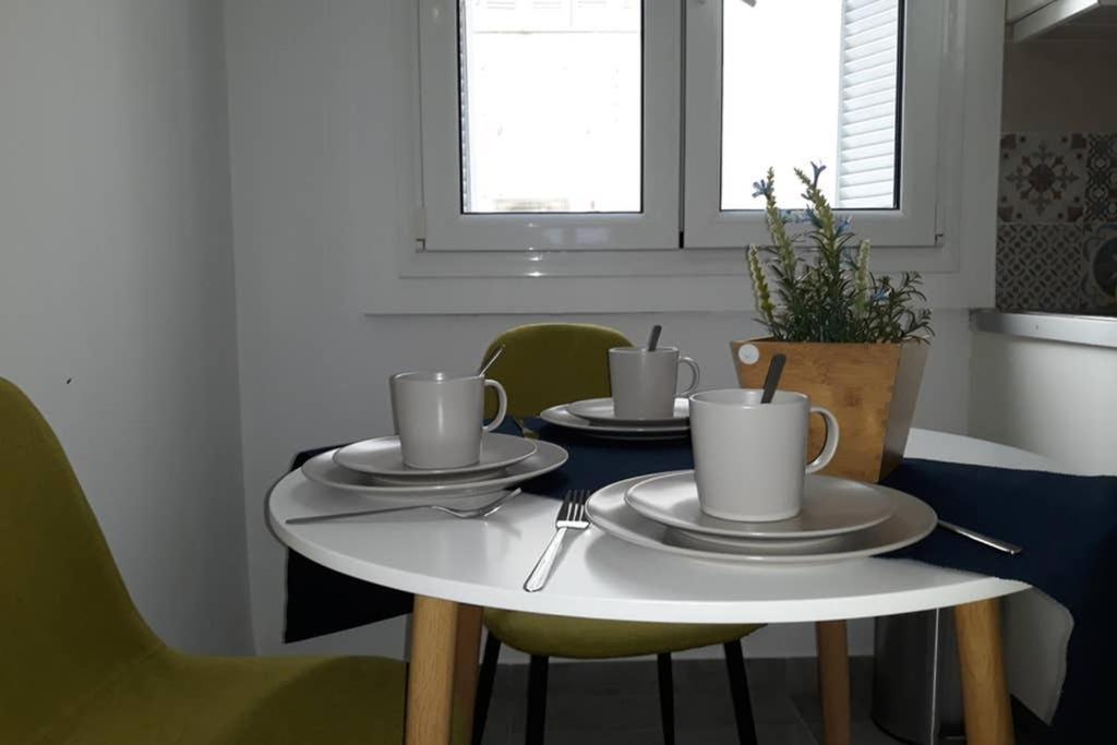 Cozy Apartment For 4 In Kolonaki, Lycabettus Athen Eksteriør billede